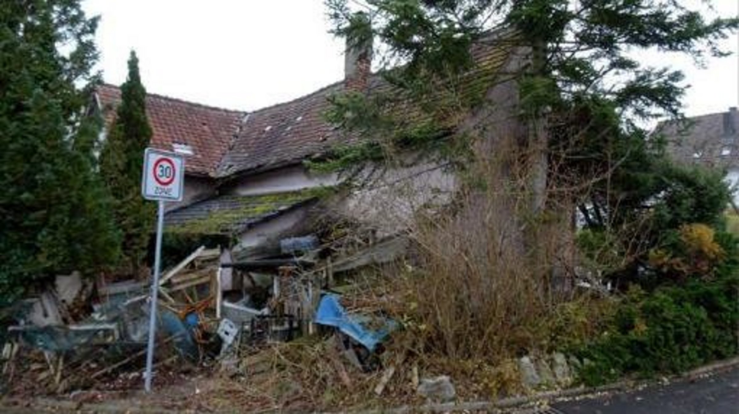 Bauruine „Hauptstraße 83“